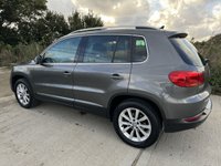 USED 2012 62 VOLKSWAGEN TIGUAN 2.0 SE TDI BLUEMOTION TECHNOLOGY 4MOTION 5d 138 BHP FSH 2 KEYS SAT NAV R/CAMERA
