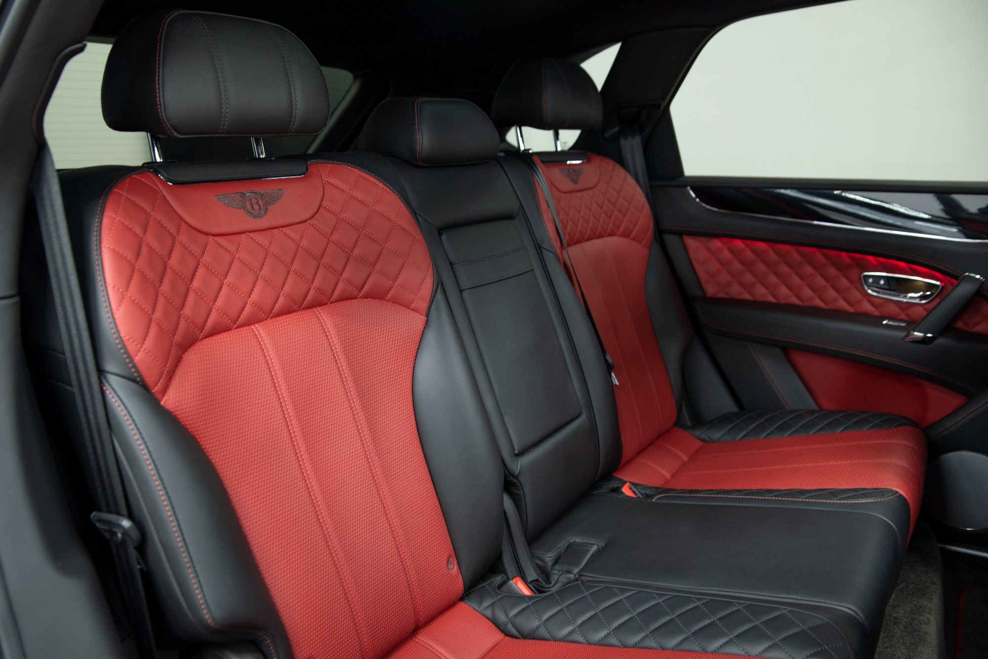 USED 2017 D BENTLEY BENTAYGA 6.0 W12 