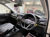 USED 2022 71 VOLKSWAGEN T-CROSS 1.0 S TSI 5d 94 BHP 1 Owner. 17" Diamond Alloys