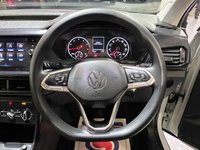 USED 2022 71 VOLKSWAGEN T-CROSS 1.0 S TSI 5d 94 BHP 1 Owner. 17" Diamond Alloys