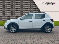 USED 2017 17 DACIA SANDERO STEPWAY 0.9 LAUREATE TCE 5d 90 BHP Sat Nav | Rear Sensors