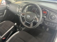 USED 2017 17 DACIA SANDERO STEPWAY 0.9 LAUREATE TCE 5d 90 BHP Sat Nav | Rear Sensors