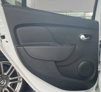USED 2017 17 DACIA SANDERO STEPWAY 0.9 LAUREATE TCE 5d 90 BHP Sat Nav | Rear Sensors