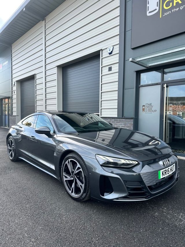 2022 22 Audi E-Tron GT QUATTRO BASE 4d 523 BHP