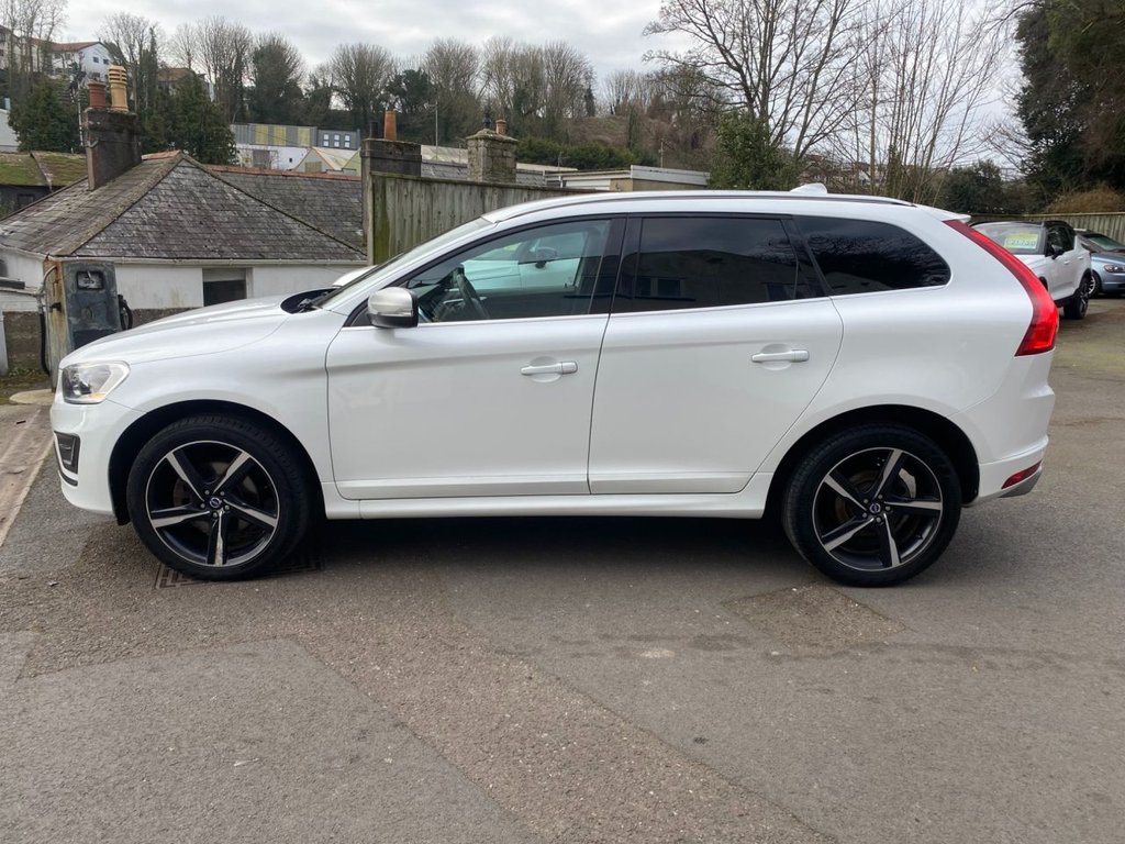 USED 2014 63 VOLVO XC60 2.4 D5 R-DESIGN LUX NAV AWD 5d 212 BHP DAB SAT NAV WINTER AND FAMILY PACK