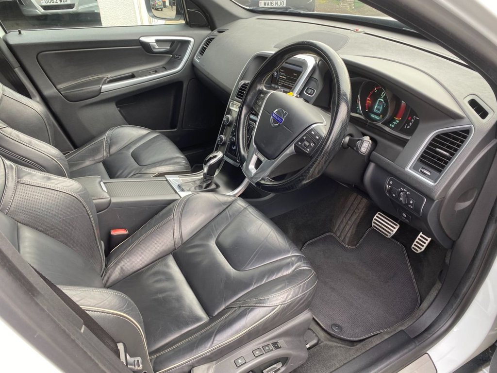 USED 2014 63 VOLVO XC60 2.4 D5 R-DESIGN LUX NAV AWD 5d 212 BHP DAB SAT NAV WINTER AND FAMILY PACK