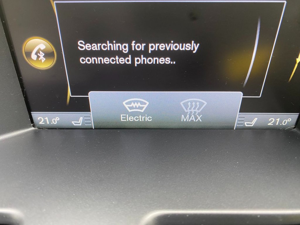 USED 2014 63 VOLVO XC60 2.4 D5 R-DESIGN LUX NAV AWD 5d 212 BHP DAB SAT NAV WINTER AND FAMILY PACK