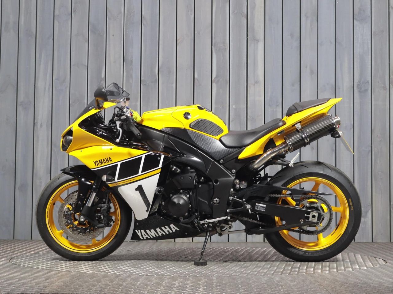 Bike 2015 R1 Top Speed 2015 YAMAHA R1 YELLOW With 7317 Miles Used