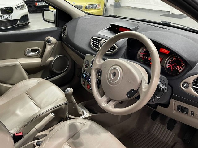 View our RENAULT CLIO