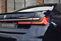 USED 2019 10 BMW 7 SERIES 3.0 740D XDRIVE M SPORT 4d 315 BHP TECH PACK / SUNROOF / M SPORT+