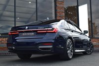 USED 2019 10 BMW 7 SERIES 3.0 740D XDRIVE M SPORT 4d 315 BHP TECH PACK / SUNROOF / M SPORT+