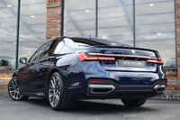 USED 2019 10 BMW 7 SERIES 3.0 740D XDRIVE M SPORT 4d 315 BHP TECH PACK / SUNROOF / M SPORT+