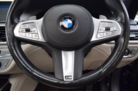 USED 2019 10 BMW 7 SERIES 3.0 740D XDRIVE M SPORT 4d 315 BHP TECH PACK / SUNROOF / M SPORT+