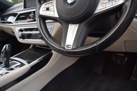 USED 2019 10 BMW 7 SERIES 3.0 740D XDRIVE M SPORT 4d 315 BHP TECH PACK / SUNROOF / M SPORT+