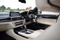 USED 2019 10 BMW 7 SERIES 3.0 740D XDRIVE M SPORT 4d 315 BHP TECH PACK / SUNROOF / M SPORT+