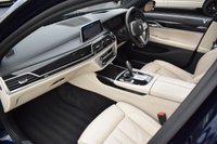 USED 2019 10 BMW 7 SERIES 3.0 740D XDRIVE M SPORT 4d 315 BHP TECH PACK / SUNROOF / M SPORT+