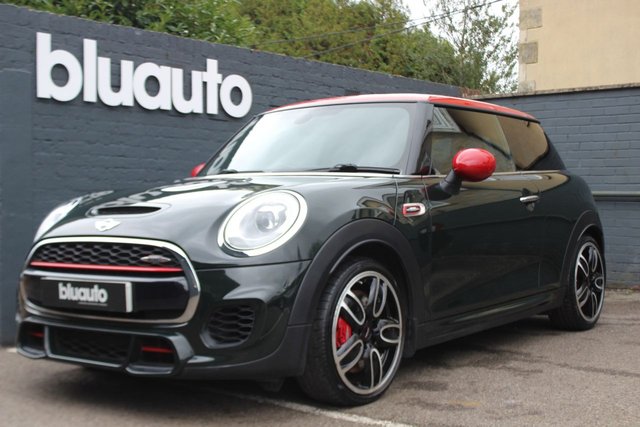 2016 66 MINI Hatch John Cooper Works 2.0 JOHN COOPER WORKS 3d 228 BHP