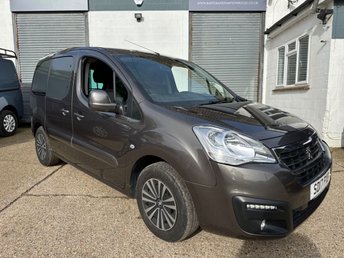 2017 PEUGEOT PARTNER
