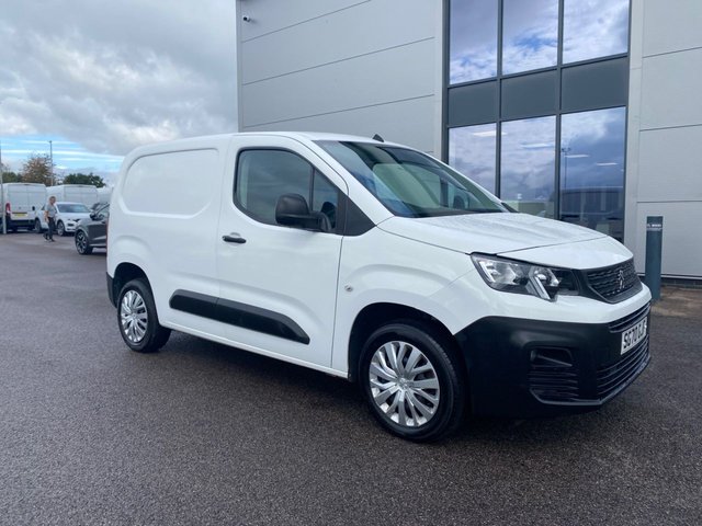 2020 70 Peugeot Partner 1.2 PURETECH PROFESSIONAL L1 110PS AIRCON