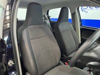USED 2013 63 VOLKSWAGEN UP 1.0 Move up! Hatchback 5dr Petrol ASG Euro 5 (60 ps) Satellite Navigation, Bluetooth, &pound;20 Yearly Road Tax