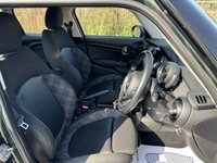 USED 2017 17 MINI HATCH 1.5 Cooper Hatchback 5dr Petrol Manual Euro 6 (s/s) (136 ps) CHILI PACK, &pound;35 A YEAR TAX
