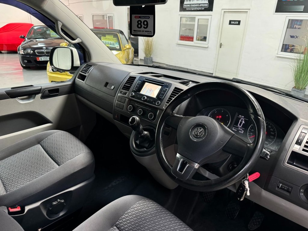 USED 2015 15 VOLKSWAGEN TRANSPORTER 2l d 138 BHP Window Van