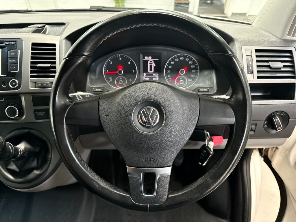USED 2015 15 VOLKSWAGEN TRANSPORTER 2l d 138 BHP Window Van