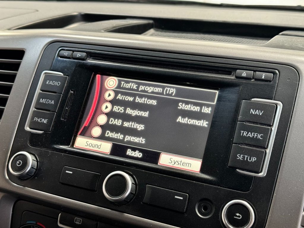 USED 2015 15 VOLKSWAGEN TRANSPORTER 2l d 138 BHP Window Van