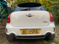 USED 2010 60 MINI COUNTRYMAN 1.6 Cooper S SUV 5dr Petrol Manual Euro 5 (s/s) (184 ps) 2010/60REG MINIS COOPER 'S' 1.6 COUNTRYMAN SUV 5DR - 1/2 LEATHER - 17 INCH UPGRADE ALLOY WHEELS - LOTS OF SERVICE HISTORY - 4 FORMER KEEPERS - HPI CLEAR - BOTH KEYS