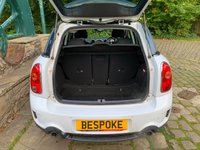 USED 2010 60 MINI COUNTRYMAN 1.6 Cooper S SUV 5dr Petrol Manual Euro 5 (s/s) (184 ps) 2010/60REG MINIS COOPER 'S' 1.6 COUNTRYMAN SUV 5DR - 1/2 LEATHER - 17 INCH UPGRADE ALLOY WHEELS - LOTS OF SERVICE HISTORY - 4 FORMER KEEPERS - HPI CLEAR - BOTH KEYS