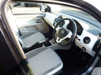 USED 2019 19 VOLKSWAGEN UP 1.0 UP BY BEATS TSI 5d 89 BHP www.suffolkcarcentre.co.uk - Located a Reydon