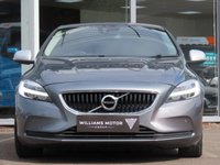 USED 2019 69 VOLVO V40 2.0 D2 MOMENTUM EDITION 5d 118 BHP 