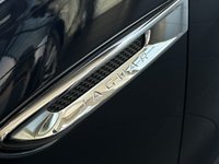 USED 2017 67 JAGUAR XF 2.0d Portfolio Sportbrake 5dr Diesel Auto Euro 6 (s/s) (180 ps) 