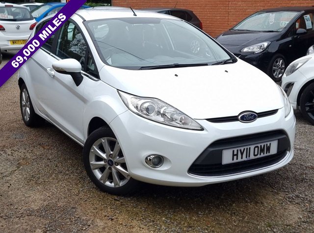 2011 FIESTA 1.4 ZETEC 16V 5D 96 BHP ONLY 69,000 MILES 2011 69,000 MILES... photo
