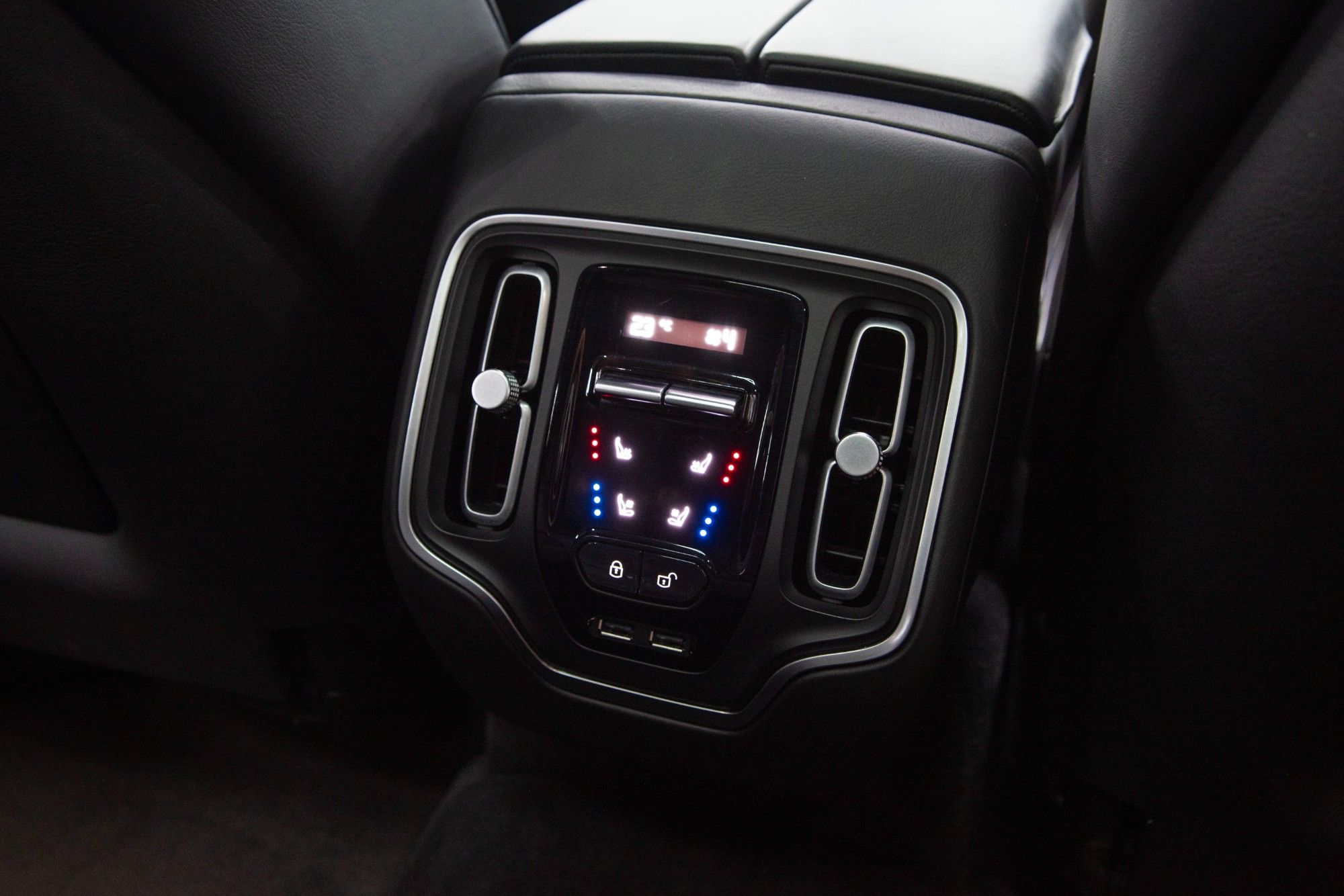 USED 2020 70 ASTON MARTIN DBX 4.0 V8 