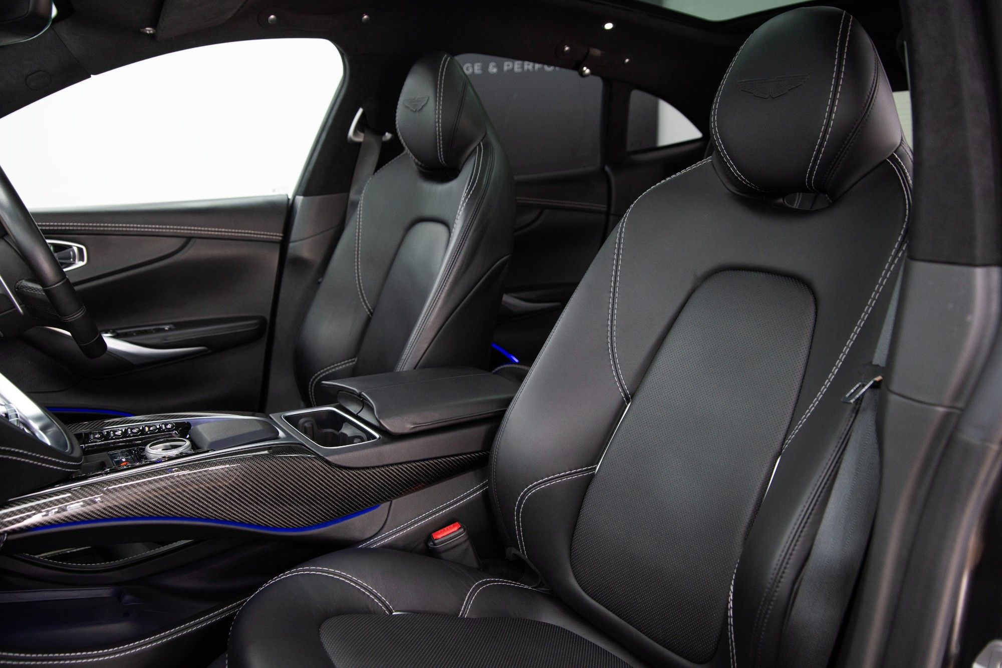 USED 2020 70 ASTON MARTIN DBX 4.0 V8 