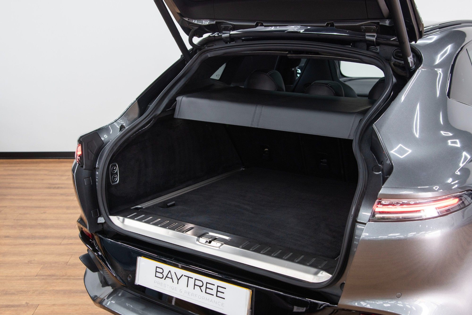 USED 2020 70 ASTON MARTIN DBX 4.0 V8 