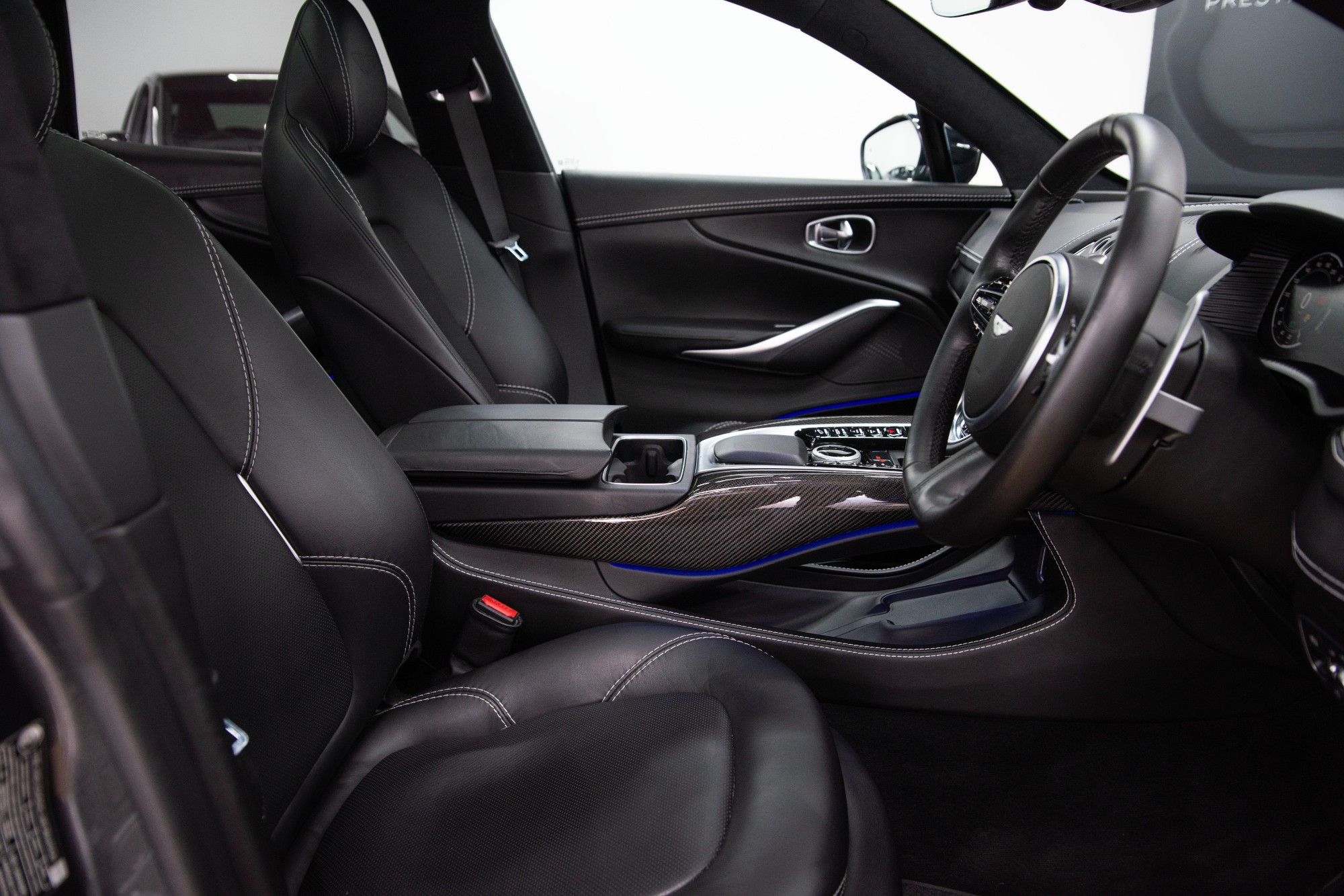 USED 2020 70 ASTON MARTIN DBX 4.0 V8 