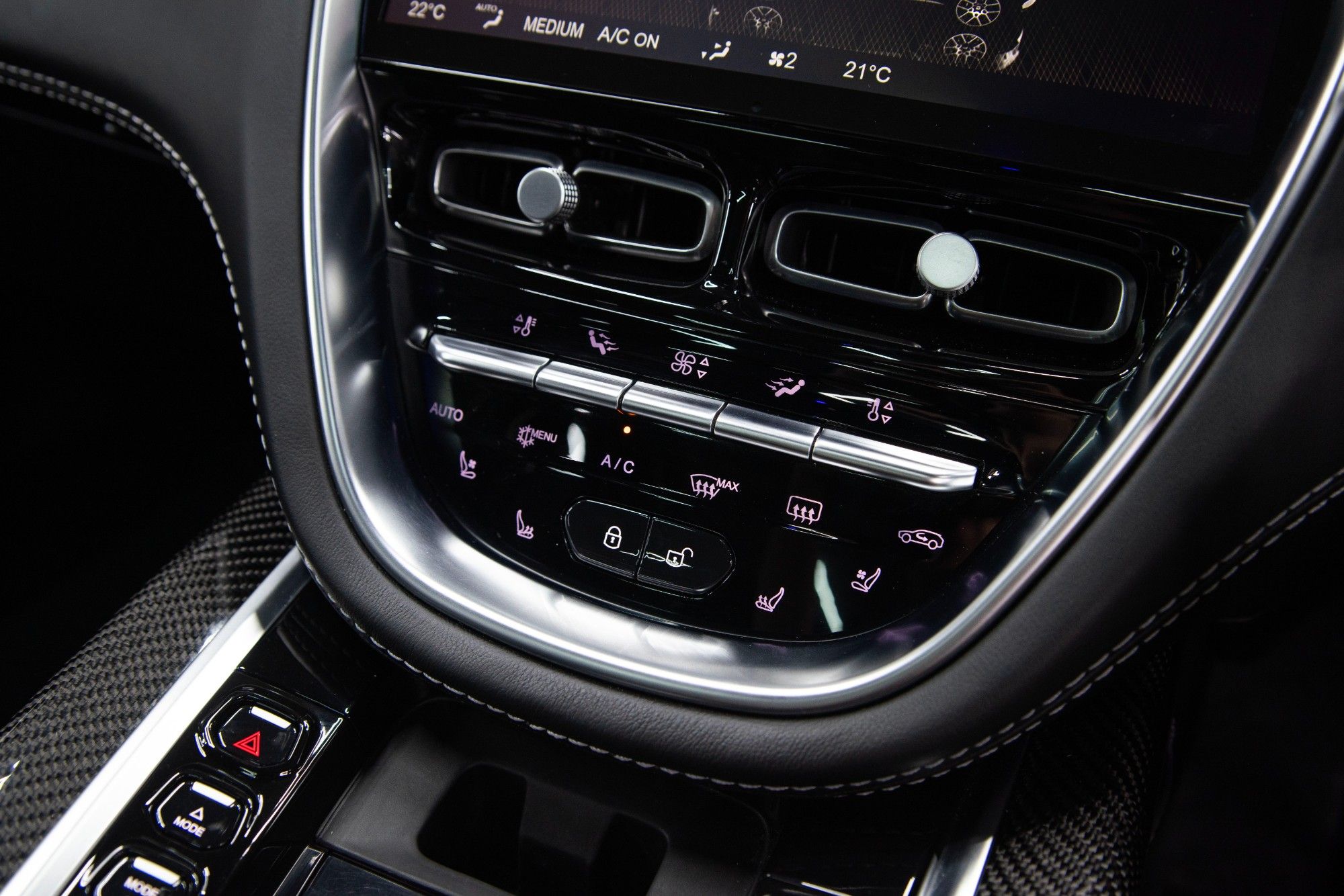 USED 2020 70 ASTON MARTIN DBX 4.0 V8 