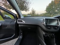 USED 2014 64 PEUGEOT 208 1.2 VTi PureTech Style Hatchback 3dr Petrol Manual Euro 5 (82 ps) 