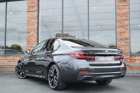 USED 2022 72 BMW 5 SERIES 3.0 530d MHT M Sport Saloon 4dr Diesel Hybrid Steptronic xDrive Euro 6 (s/s) (286 ps) SUNROOF / M SPORT PRO / H & K
