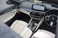 USED 2022 72 BMW 5 SERIES 3.0 530d MHT M Sport Saloon 4dr Diesel Hybrid Steptronic xDrive Euro 6 (s/s) (286 ps) SUNROOF / M SPORT PRO / H & K