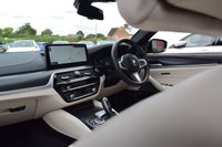 USED 2022 72 BMW 5 SERIES 3.0 530d MHT M Sport Saloon 4dr Diesel Hybrid Steptronic xDrive Euro 6 (s/s) (286 ps) SUNROOF / M SPORT PRO / H & K