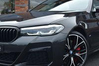 USED 2022 72 BMW 5 SERIES 3.0 530d MHT M Sport Saloon 4dr Diesel Hybrid Steptronic xDrive Euro 6 (s/s) (286 ps) SUNROOF / M SPORT PRO / H & K