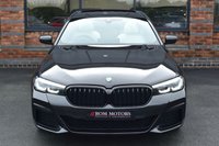 USED 2022 72 BMW 5 SERIES 3.0 530d MHT M Sport Saloon 4dr Diesel Hybrid Steptronic xDrive Euro 6 (s/s) (286 ps) SUNROOF / M SPORT PRO / H & K