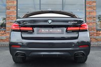 USED 2022 72 BMW 5 SERIES 3.0 530d MHT M Sport Saloon 4dr Diesel Hybrid Steptronic xDrive Euro 6 (s/s) (286 ps) SUNROOF / M SPORT PRO / H & K