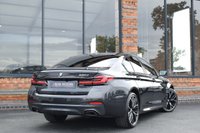 USED 2022 72 BMW 5 SERIES 3.0 530d MHT M Sport Saloon 4dr Diesel Hybrid Steptronic xDrive Euro 6 (s/s) (286 ps) SUNROOF / M SPORT PRO / H & K