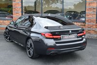 USED 2022 72 BMW 5 SERIES 3.0 530d MHT M Sport Saloon 4dr Diesel Hybrid Steptronic xDrive Euro 6 (s/s) (286 ps) SUNROOF / M SPORT PRO / H & K