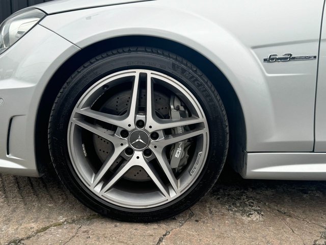 2013 MERCEDES-BENZ C-CLASS 6.3 C63 V8 AMG Saloon 4dr Petrol SpdS MCT Euro 5 (457 ps) - Photo 8