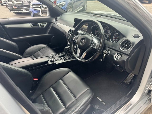 2013 MERCEDES-BENZ C-CLASS 6.3 C63 V8 AMG Saloon 4dr Petrol SpdS MCT Euro 5 (457 ps) - Photo 11